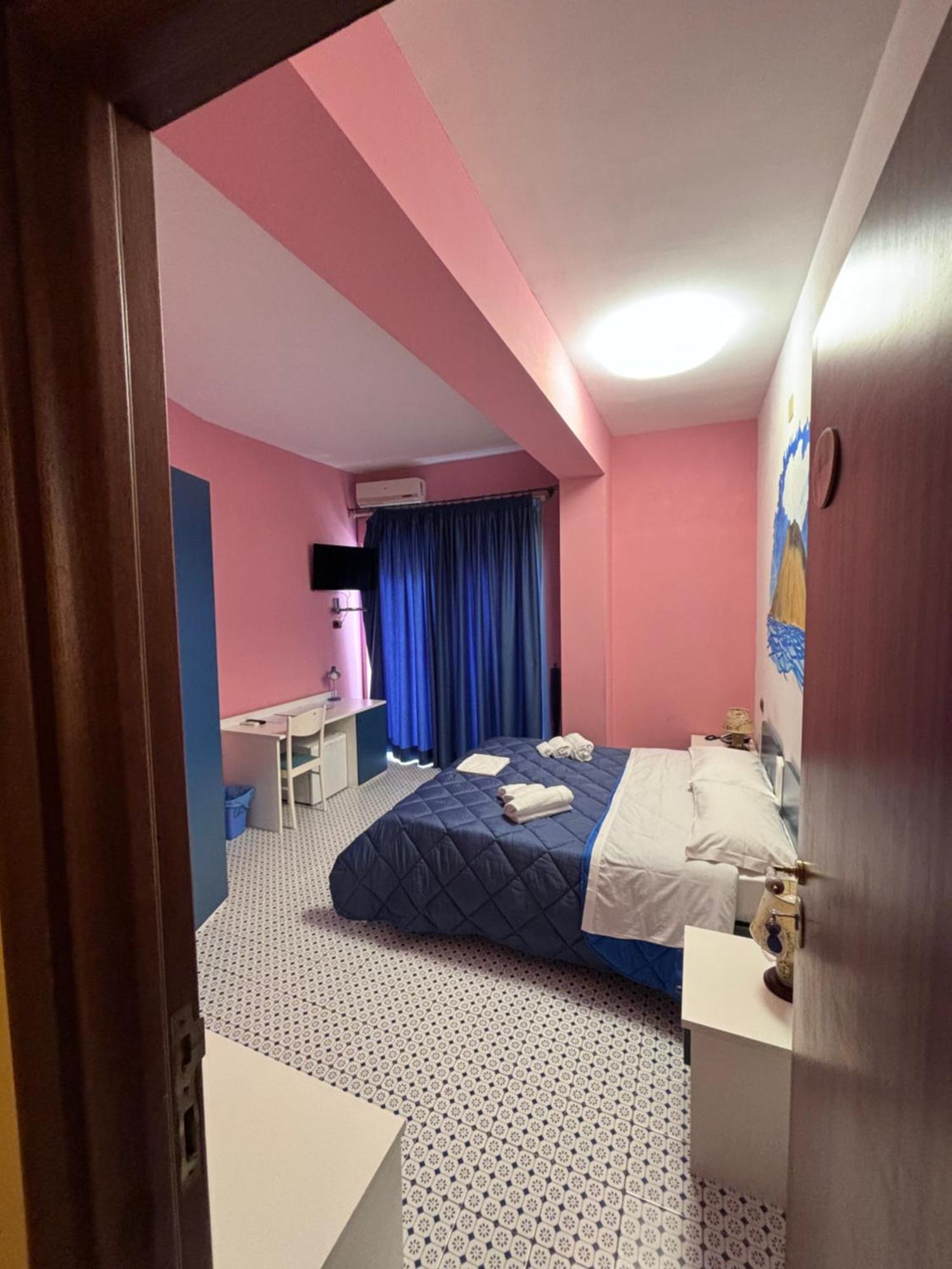 Le Soleil B&B Милацо Екстериор снимка